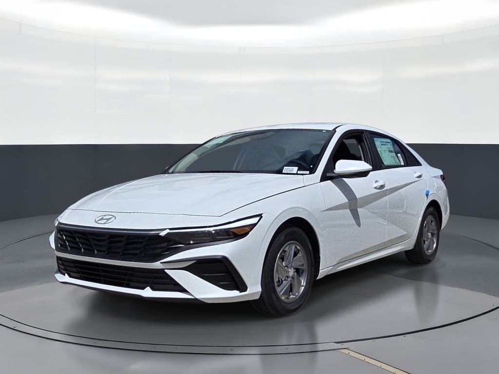 2026 Hyundai Elantra SE — photo 1 of 26