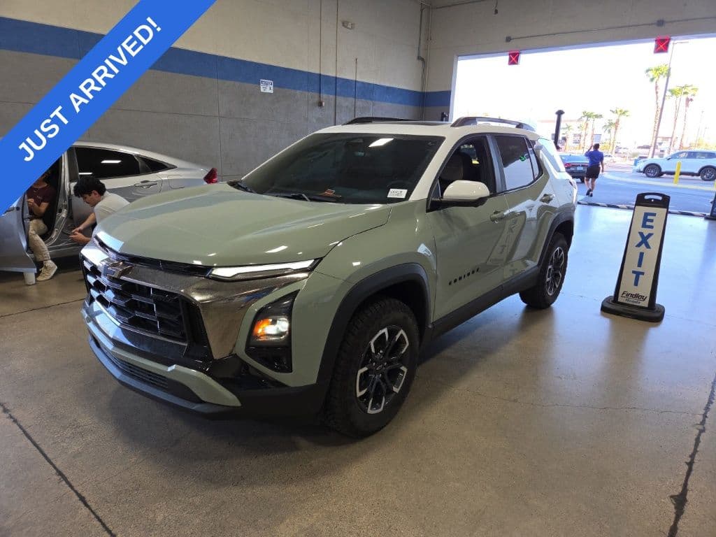 2025 Chevrolet Equinox FWD ACTIV — photo 1 of 6