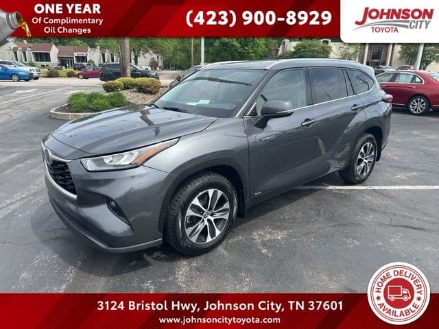 2020 Toyota Highlander Hybrid XLE — photo 1 of 37