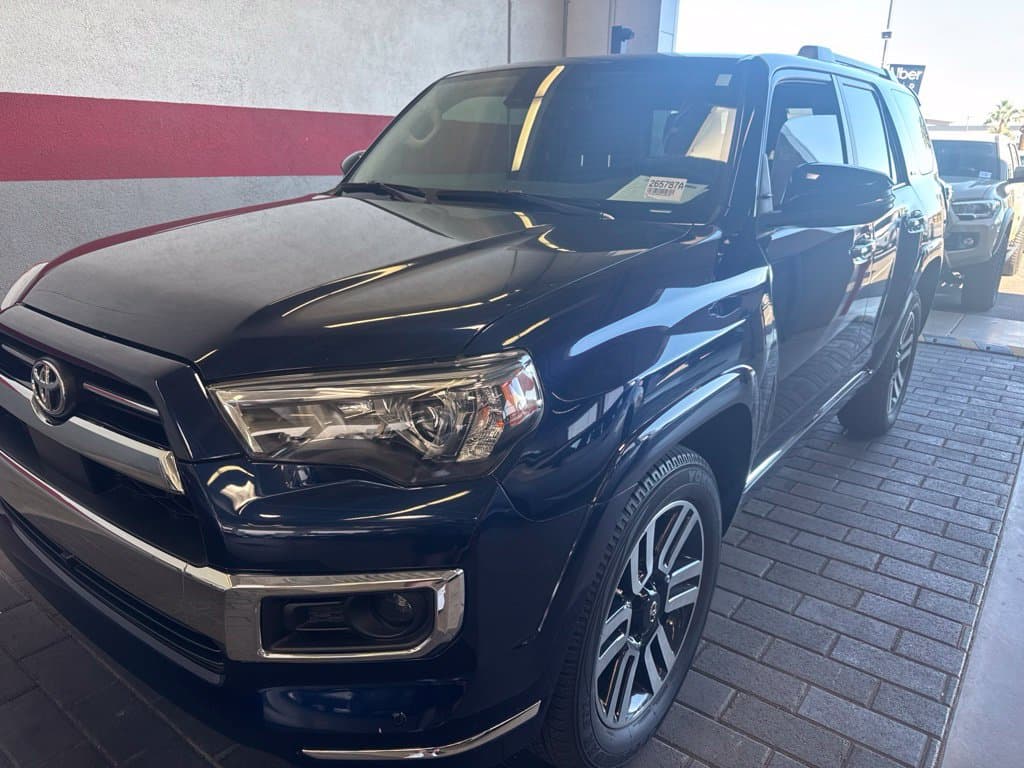 2023 Toyota 4Runner Limited — photo 1 of 4