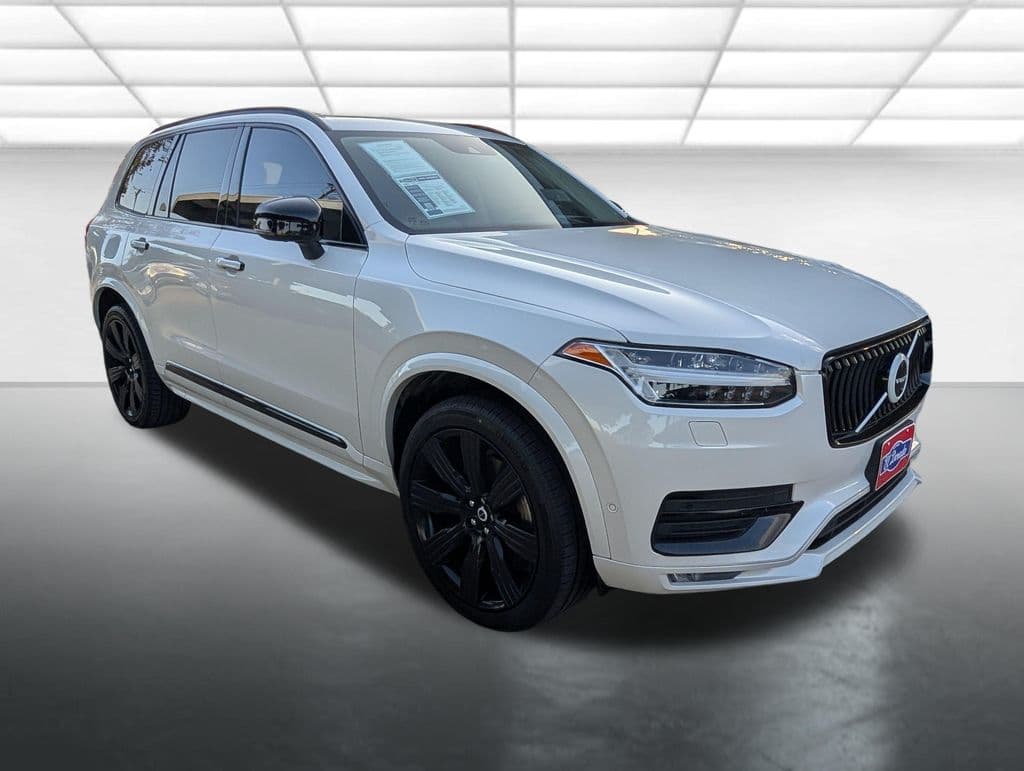 2022 Volvo XC90 T6 Inscription — photo 1 of 37