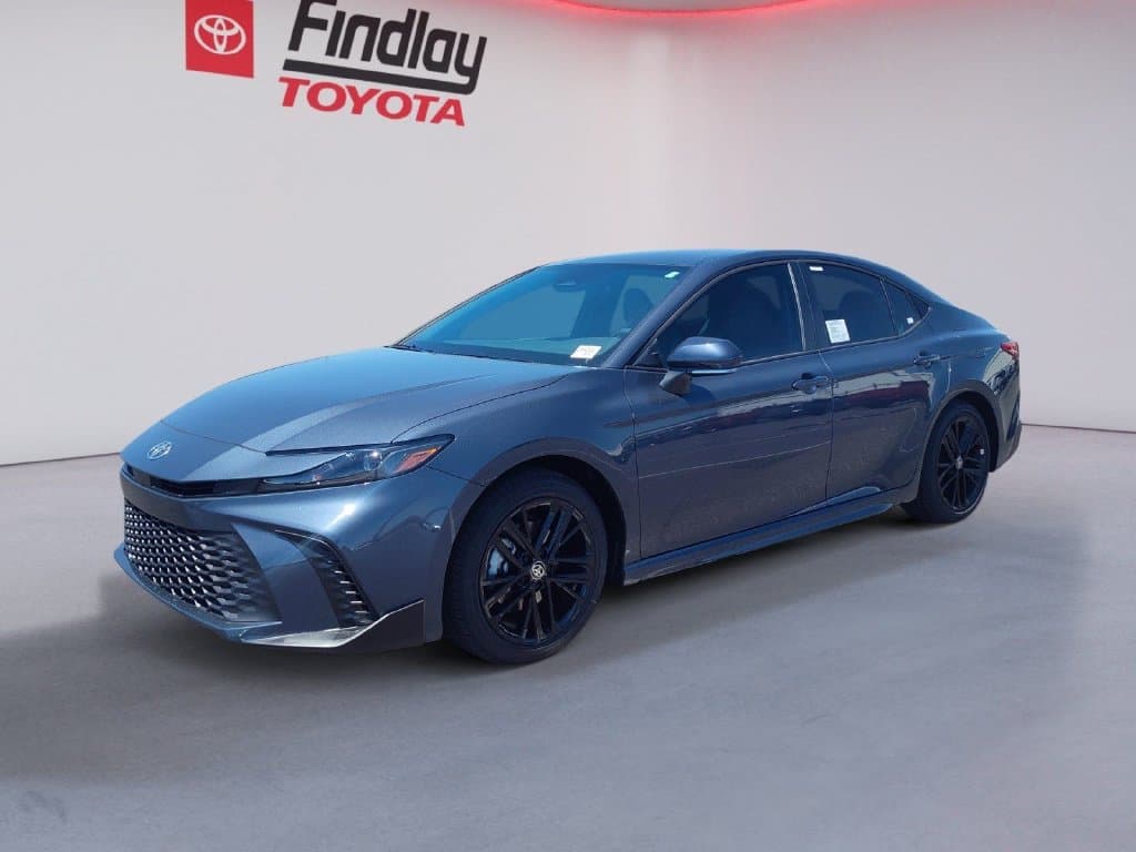 2026 Toyota Camry SE — photo 1 of 10