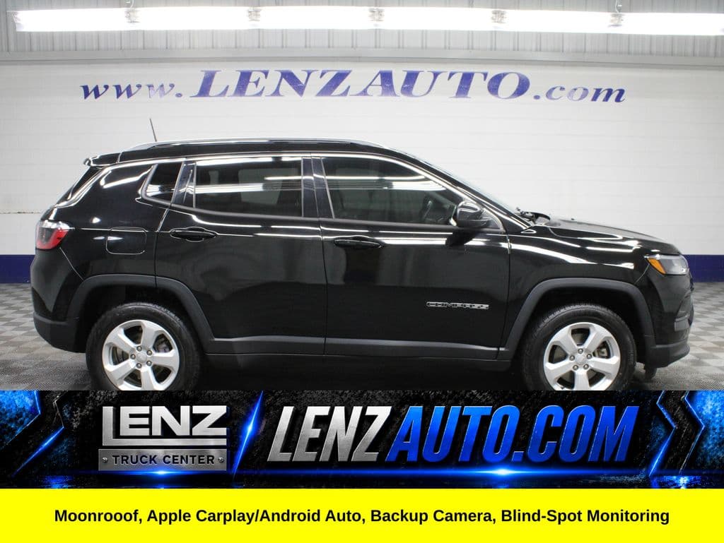 2022 Jeep Compass Latitude — photo 1 of 67