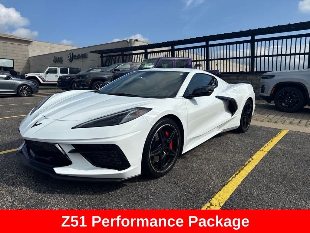 2022 Chevrolet Corvette Base — photo 1 of 7