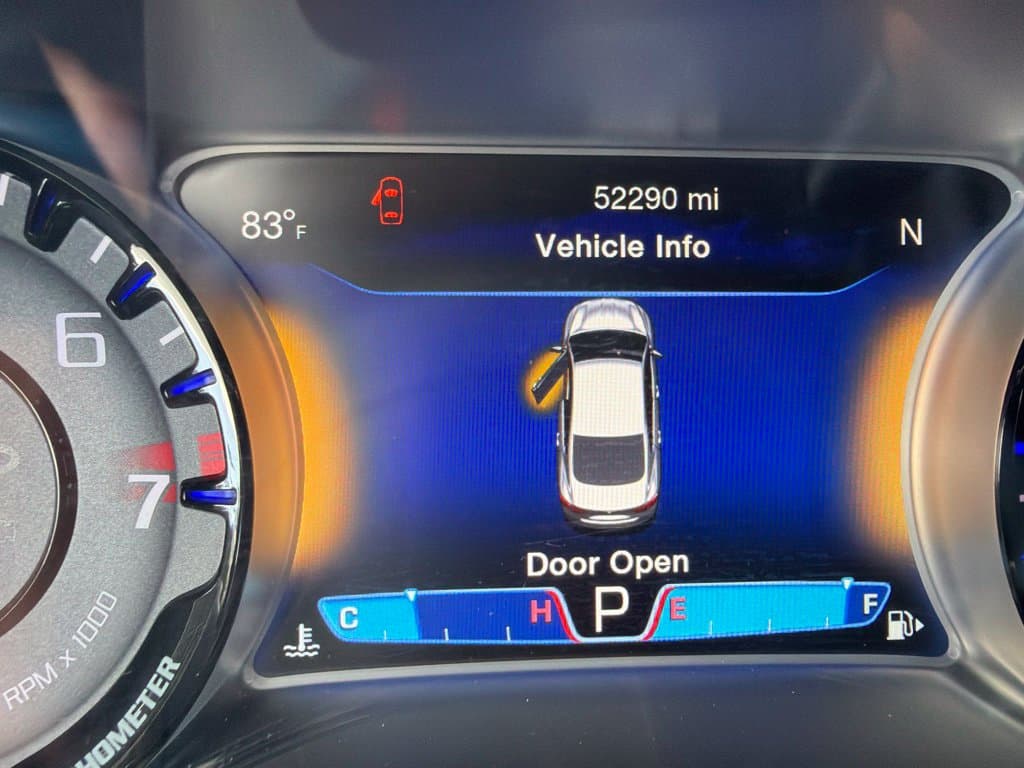 2015 Chrysler 200 S — photo 1 of 44