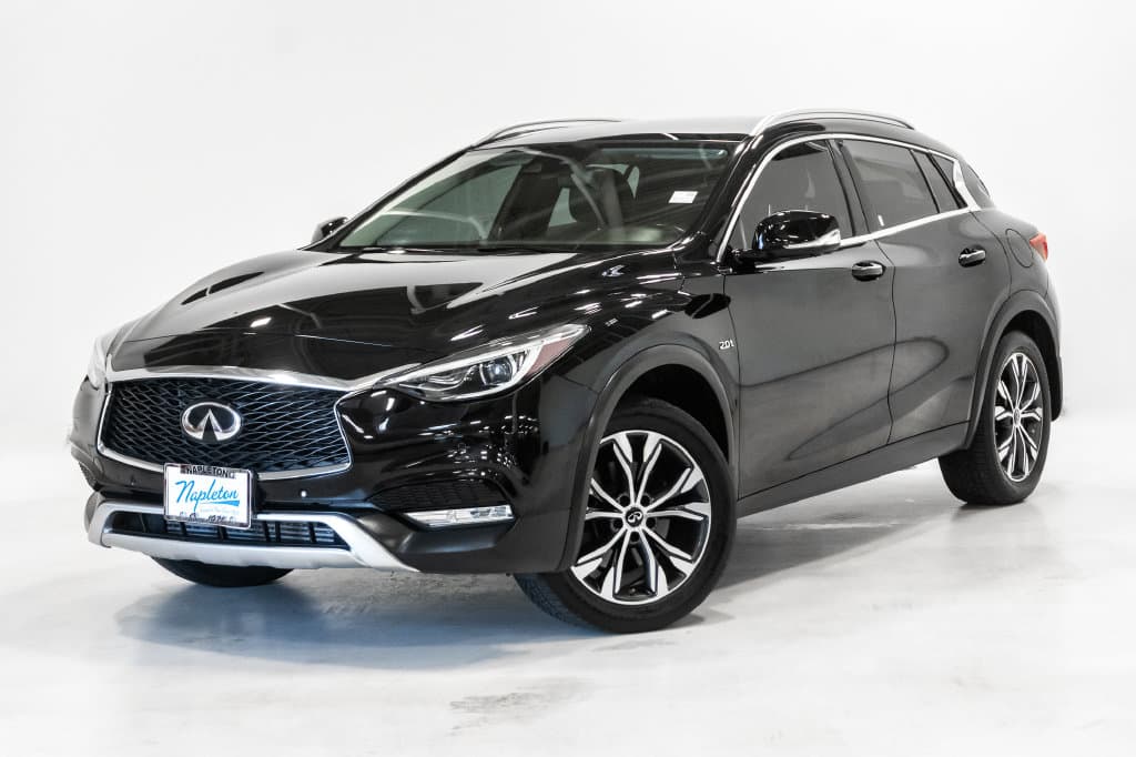 2017 INFINITI QX30 Premium — photo 1 of 33