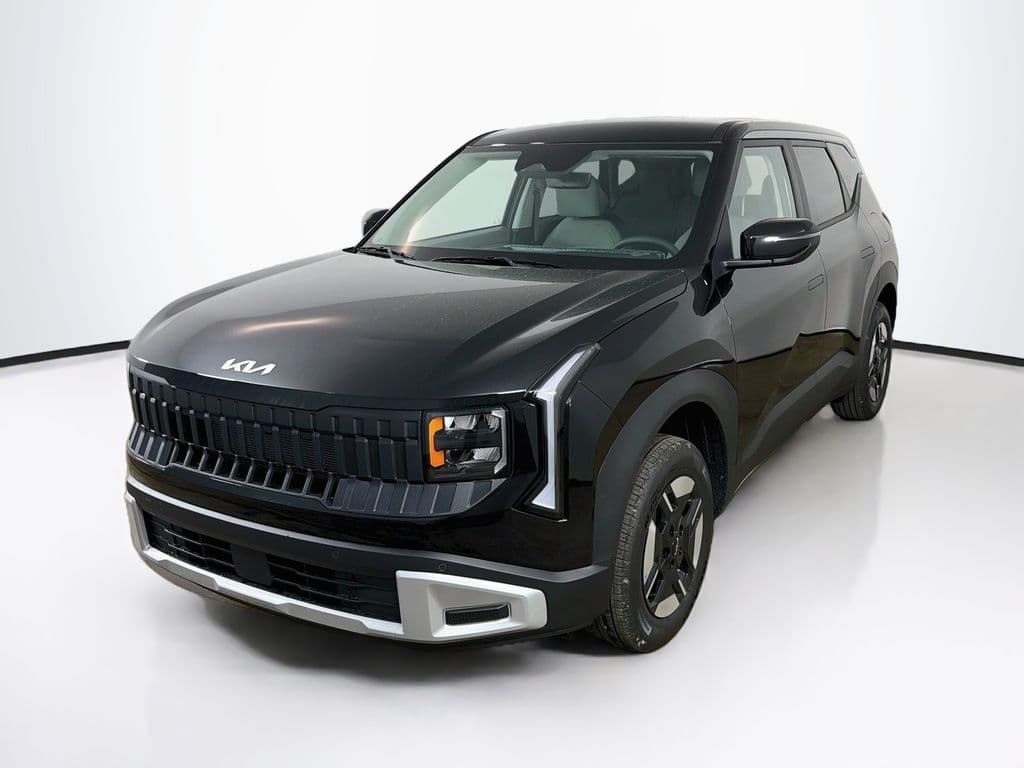 2027 Kia Seltos LX — photo 1 of 25