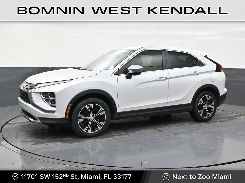 2022 Mitsubishi Eclipse Cross SE — photo 1 of 32