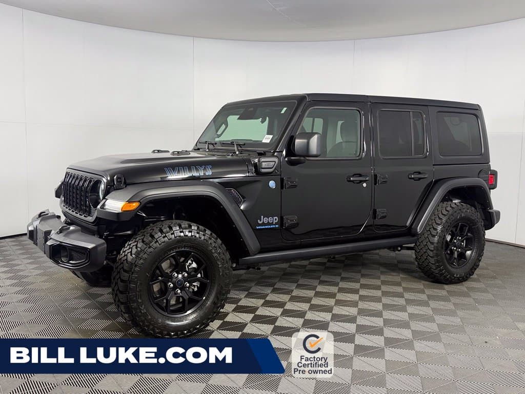 2025 Jeep Wrangler Base — photo 1 of 30
