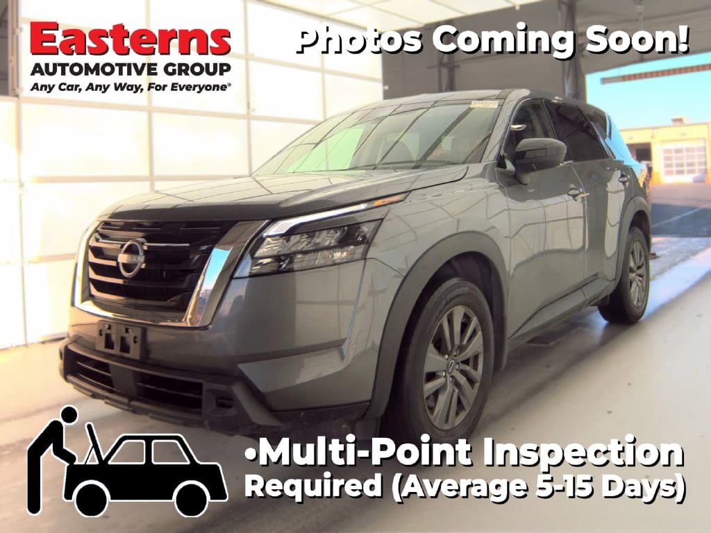 2024 Nissan Pathfinder S — photo 1 of 2