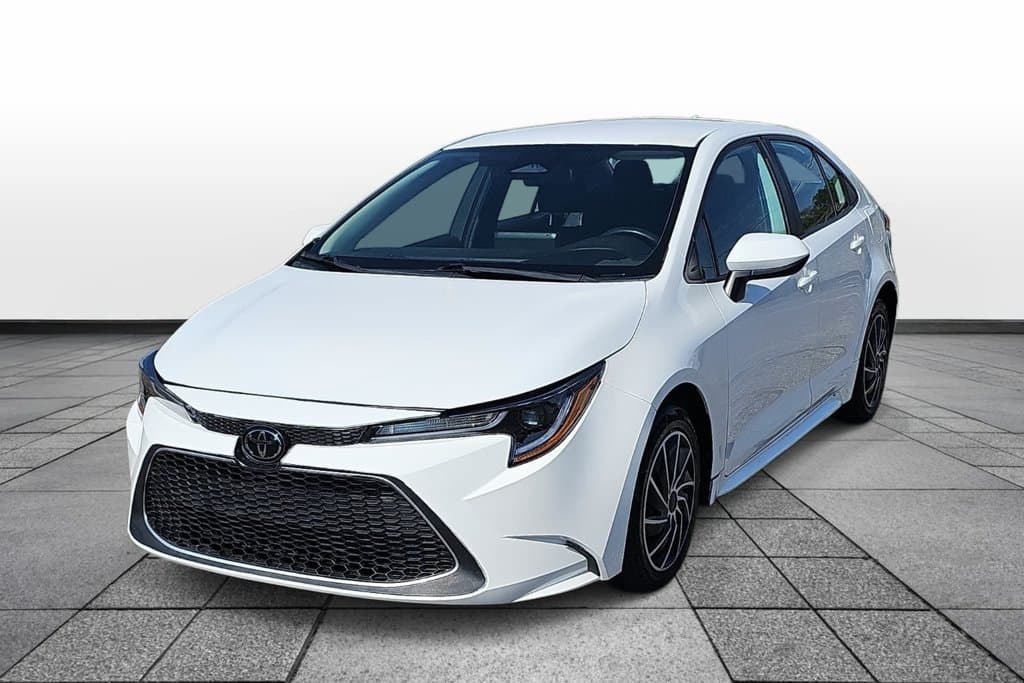 2023 Toyota Corolla LE — photo 1 of 34