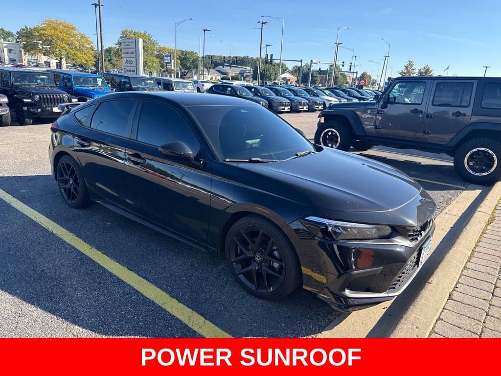 2023 Honda Civic Hatchback Sport — photo 1 of 4