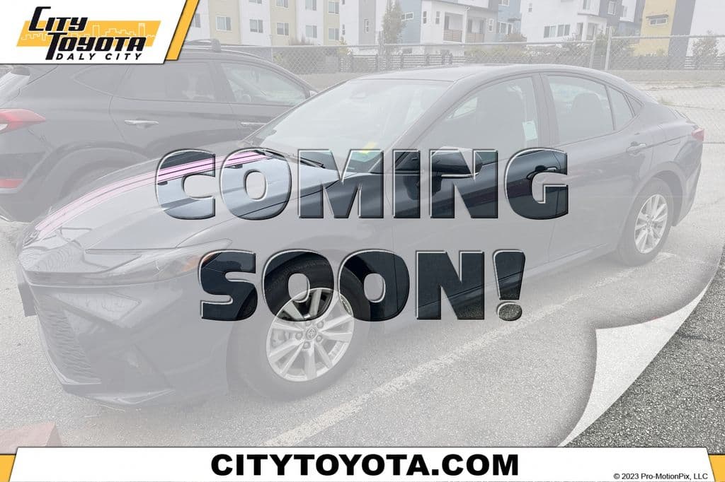 2025 Toyota Camry LE — photo 1 of 3