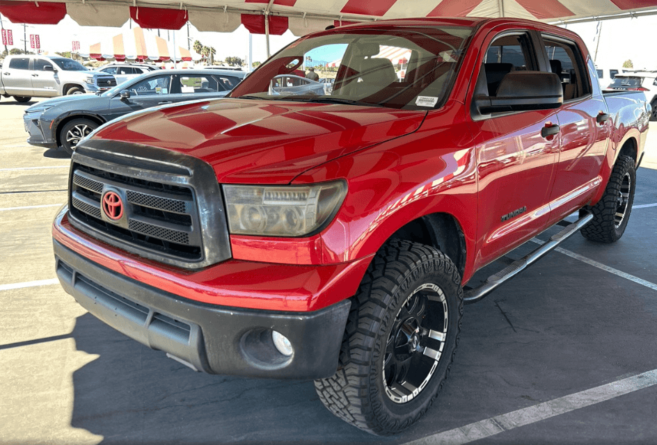 2013 Toyota Tundra 2WD Truck Base — photo 1 of 13