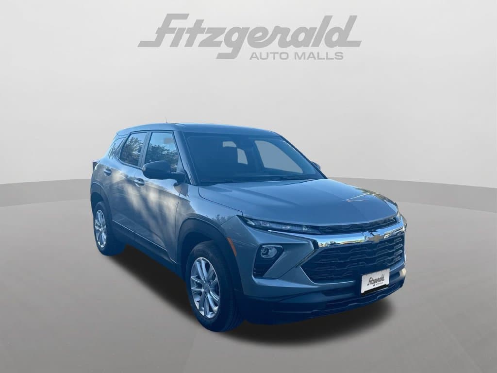 2026 Chevrolet Trailblazer LS — photo 1 of 38