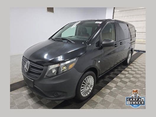 2023 Mercedes-Benz Metris Passenger Van Base — photo 1 of 15