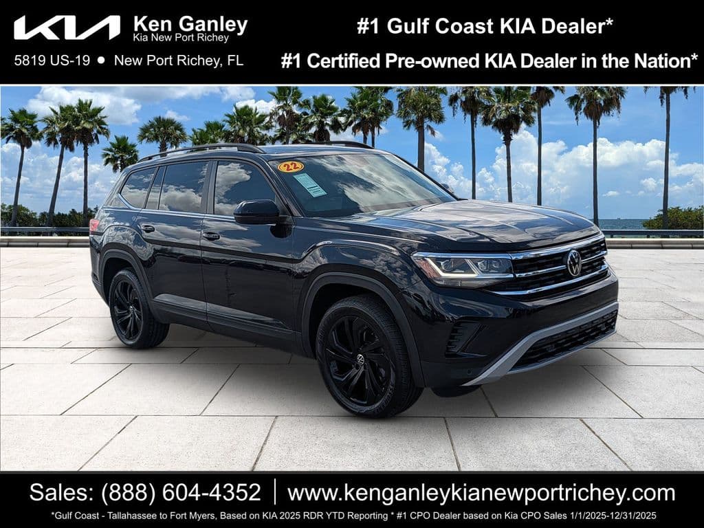 2022 Volkswagen Atlas 3.6L V6 SE w/Technology — photo 1 of 39