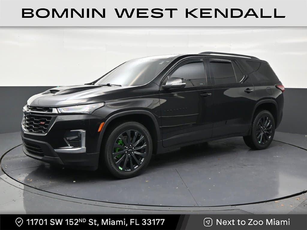 2023 Chevrolet Traverse RS — photo 1 of 32