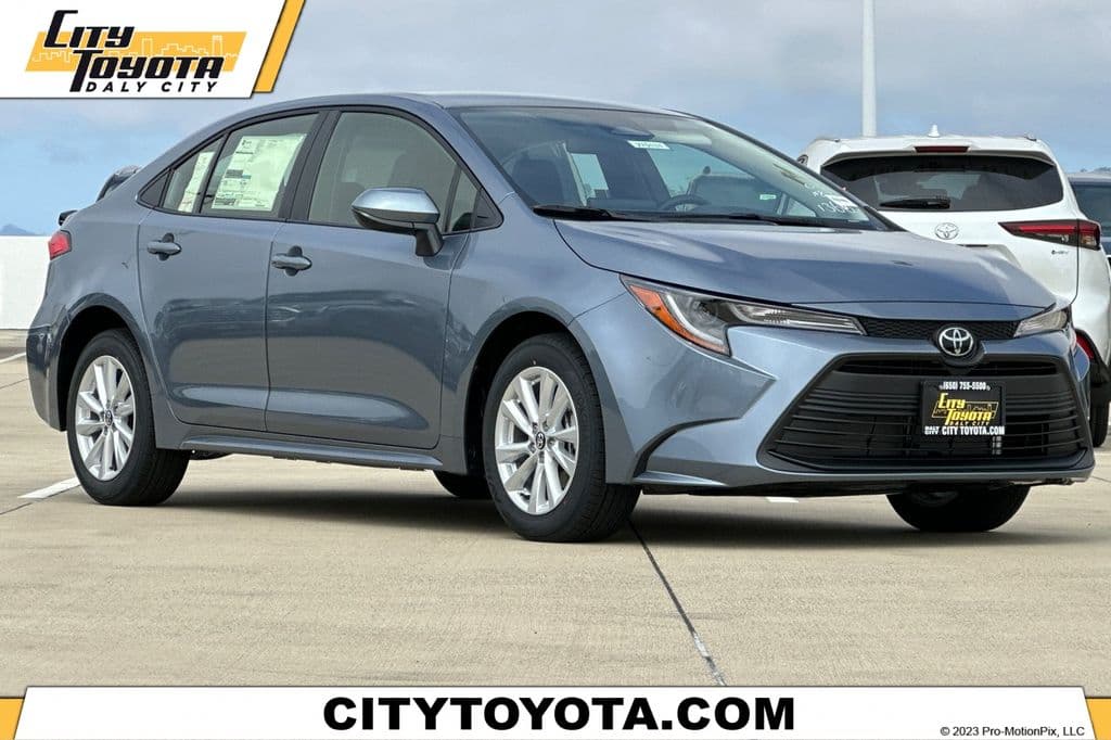 2027 Toyota Corolla LE — photo 1 of 34