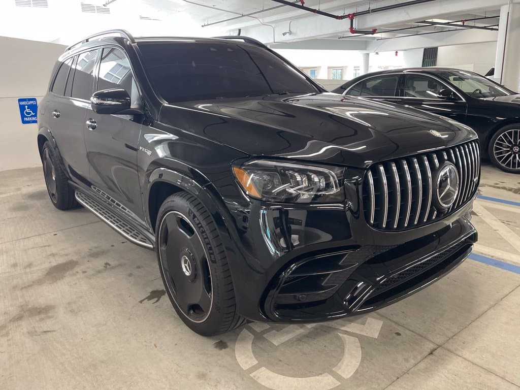 2026 Mercedes-Benz GLS AMG GLS 63 — photo 1 of 4