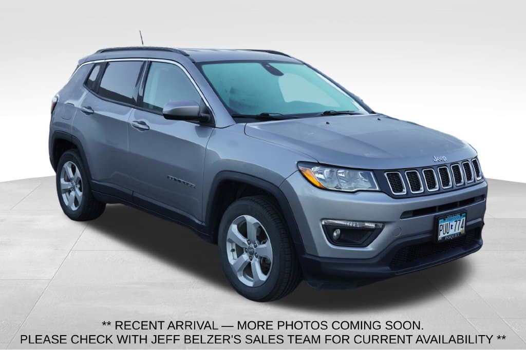 2018 Jeep Compass Latitude — photo 1 of 5