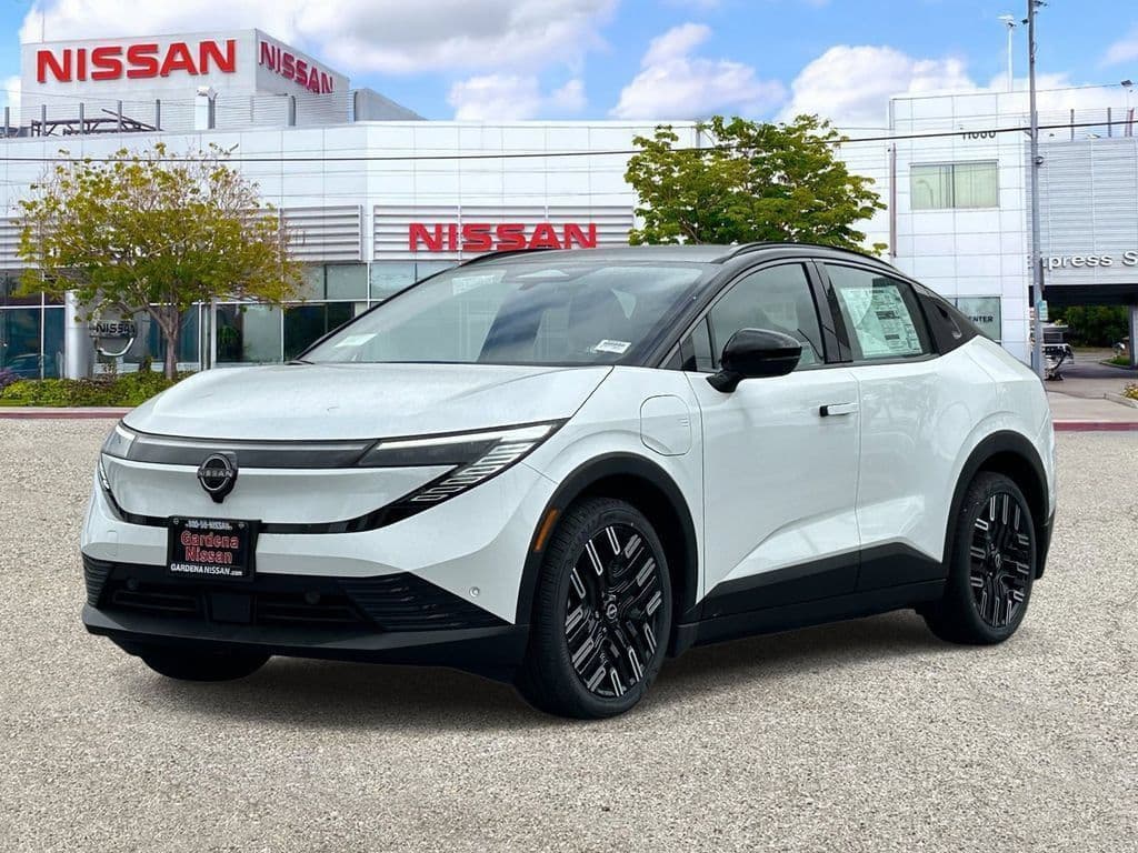 2026 Nissan LEAF PLATINUM+ — photo 1 of 21