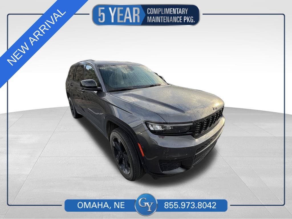 2024 Jeep Grand Cherokee L Altitude X — photo 1 of 4