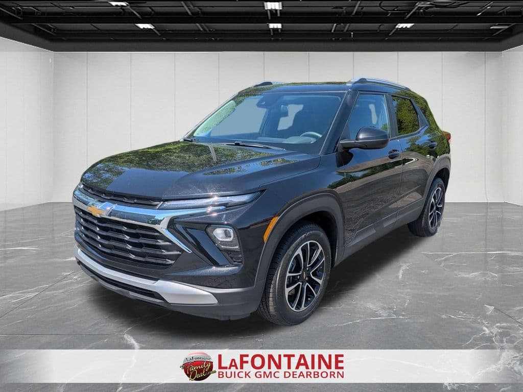 2024 Chevrolet Trailblazer LT — photo 1 of 33