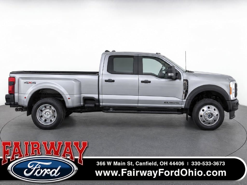 2023 Ford Super Duty F-450 DRW XL — photo 1 of 21