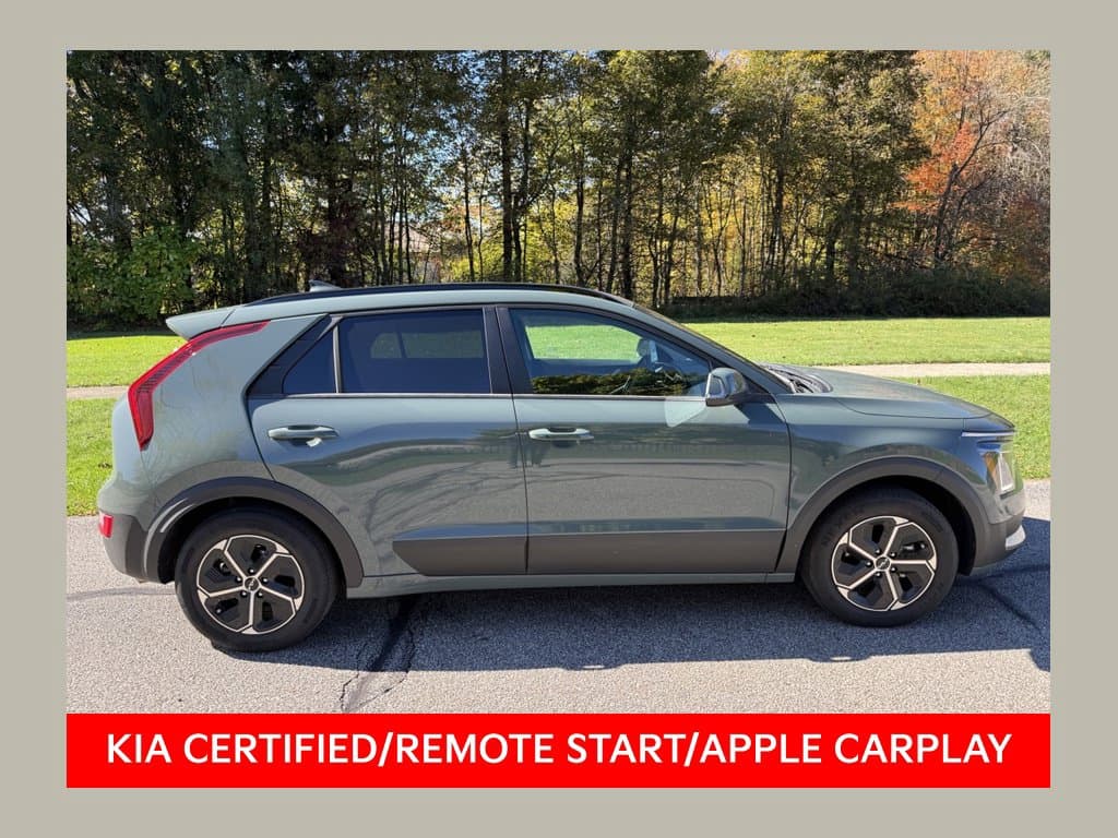 2023 Kia Niro EX — photo 1 of 10