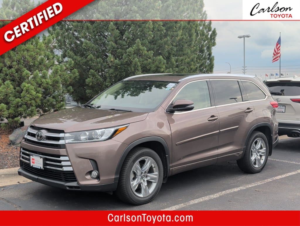 2018 Toyota Highlander Limited — photo 1 of 8