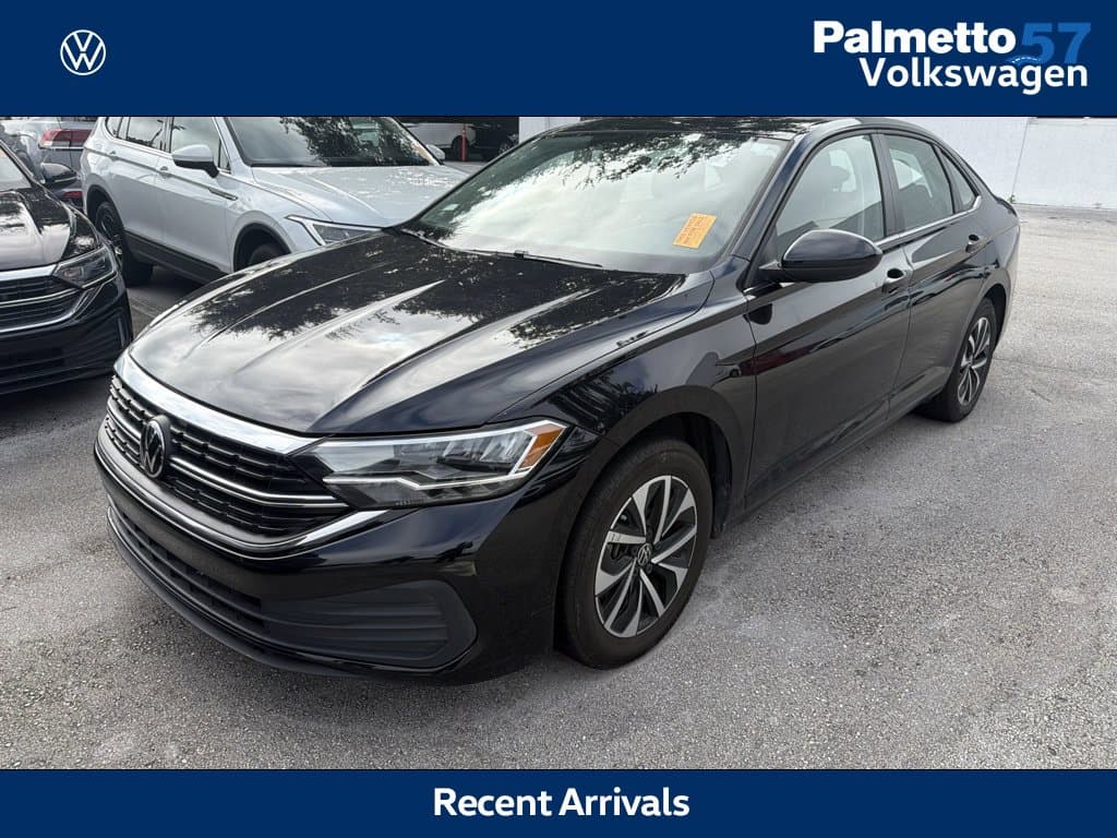 2023 Volkswagen Jetta Base — photo 1 of 12