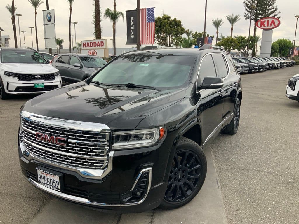 2020 GMC Acadia Denali — photo 1 of 24