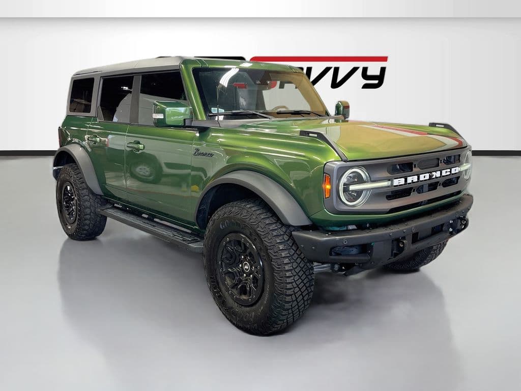 2022 Ford Bronco Outer Banks — photo 1 of 32
