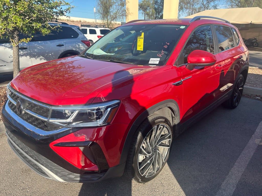 2023 Volkswagen Taos Base — photo 1 of 4