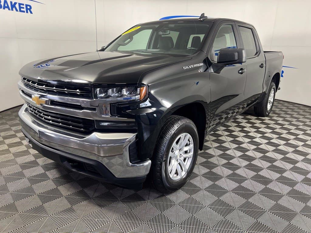 2019 Chevrolet Silverado 1500 LT — photo 1 of 30