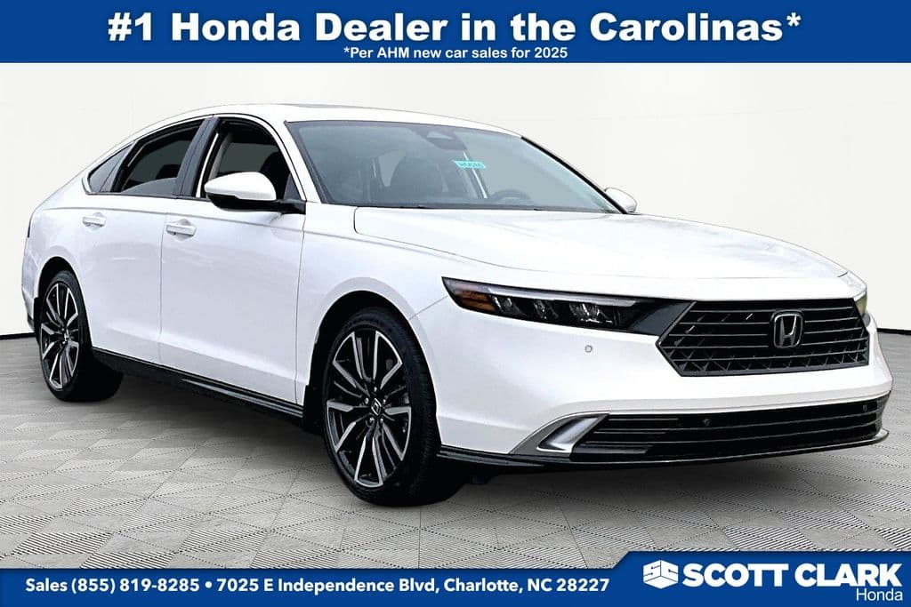 2026 Honda Accord Hybrid Touring — photo 1 of 11