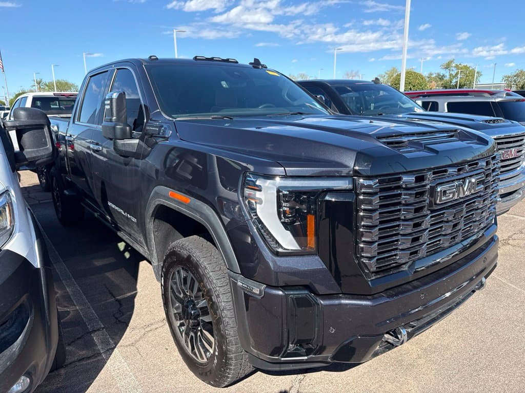 2025 GMC Sierra 3500HD Denali Ultimate — photo 1 of 14