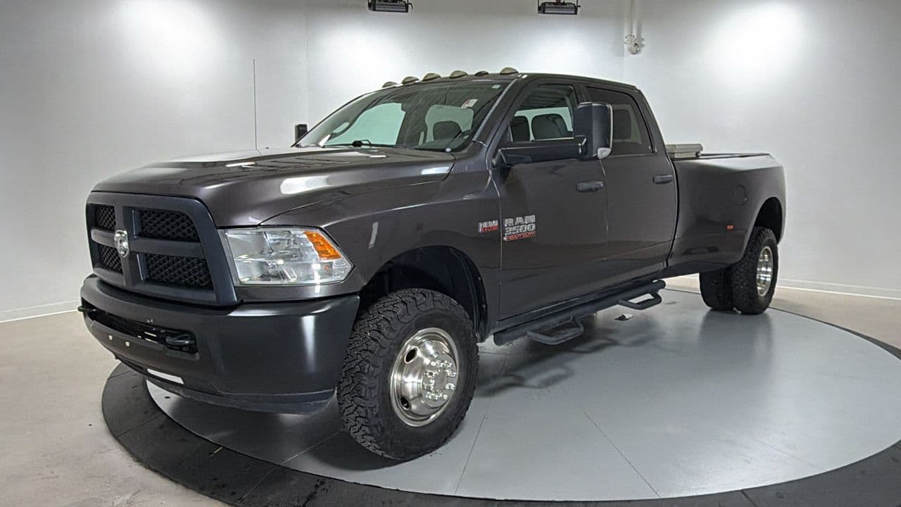 2016 RAM 3500 Tradesman — photo 1 of 25