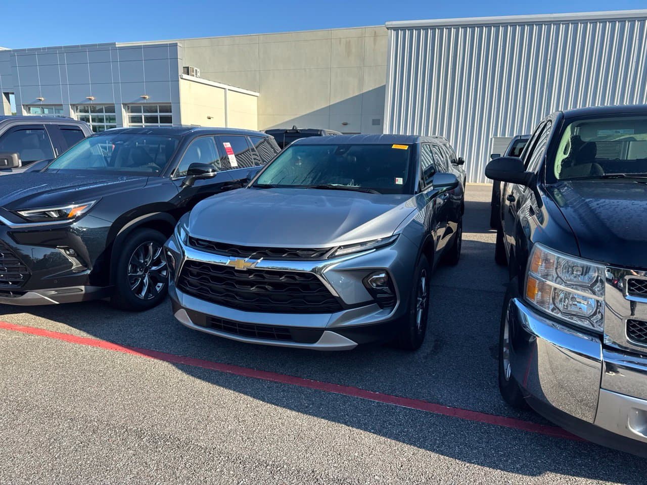 2023 Chevrolet Blazer LT — photo 1 of 8