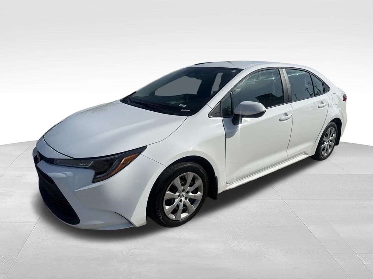 2026 Toyota Corolla LE — photo 1 of 14