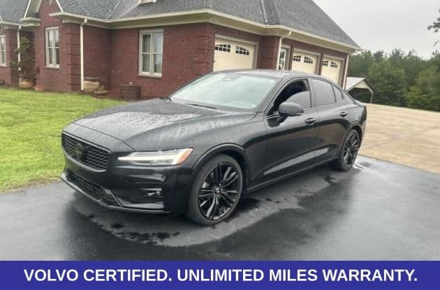 2024 Volvo S60 Plus Black Edition — photo 1 of 6