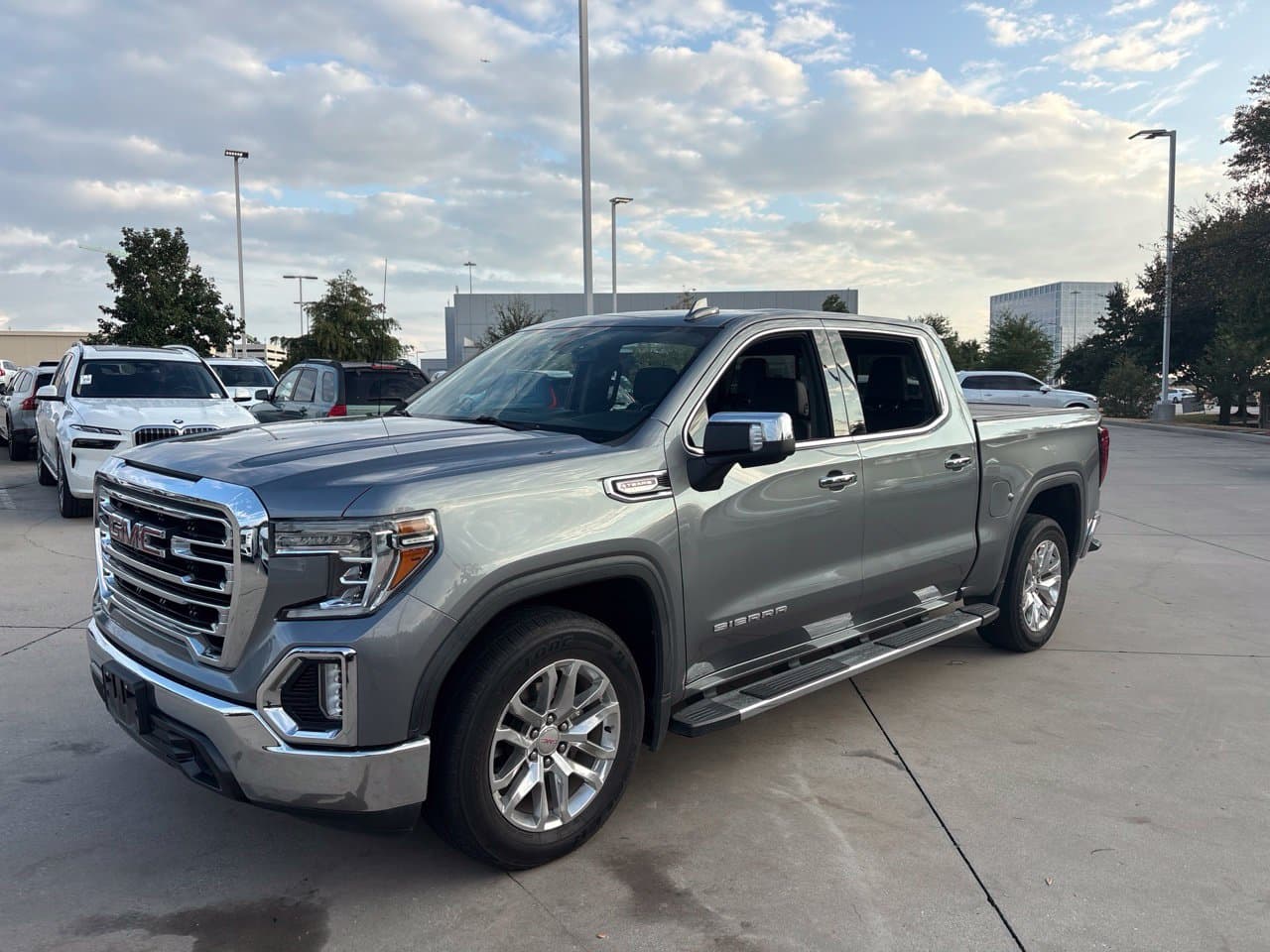 2020 GMC Sierra 1500 SLT — photo 1 of 27