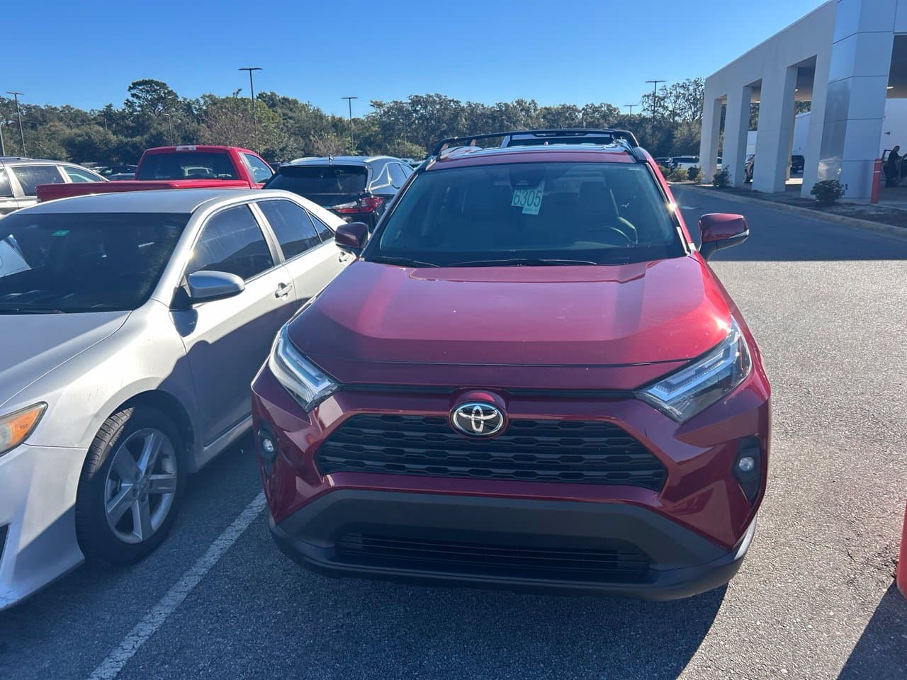 2025 Toyota RAV4 XLE Premium — photo 1 of 12