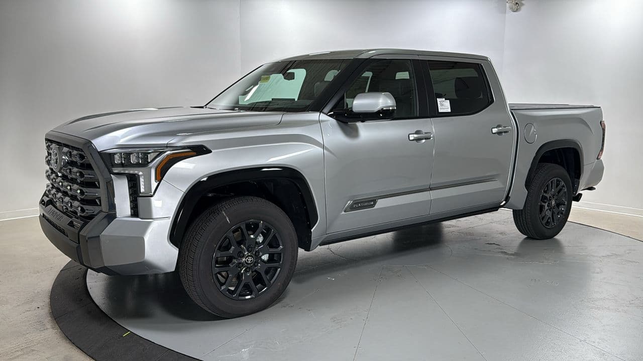 2026 Toyota Tundra 4WD Platinum — photo 1 of 25