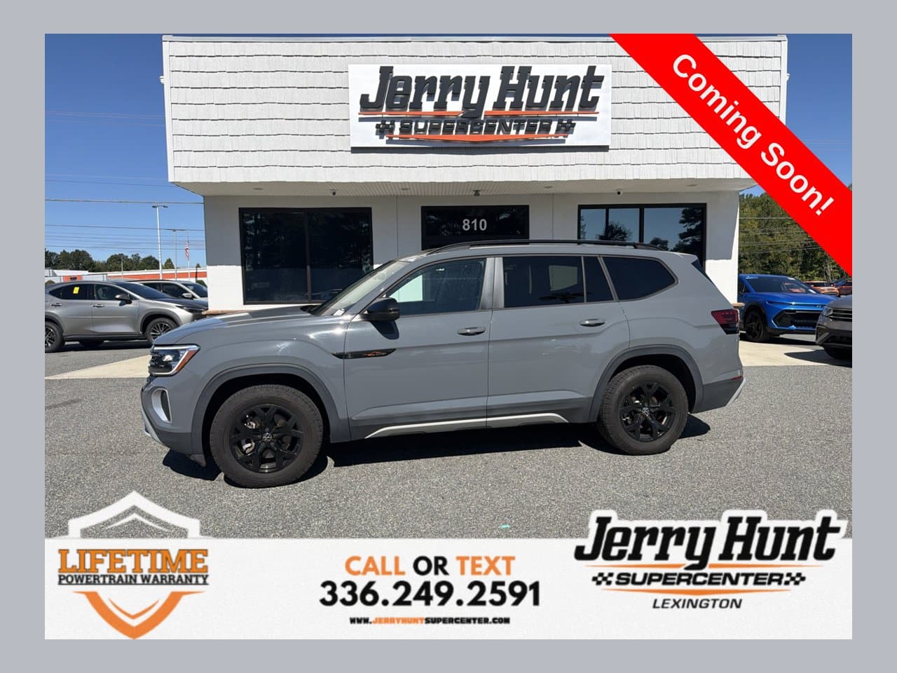 2024 Volkswagen Atlas 2.0T Peak Edition SE w/Technology — photo 1 of 13
