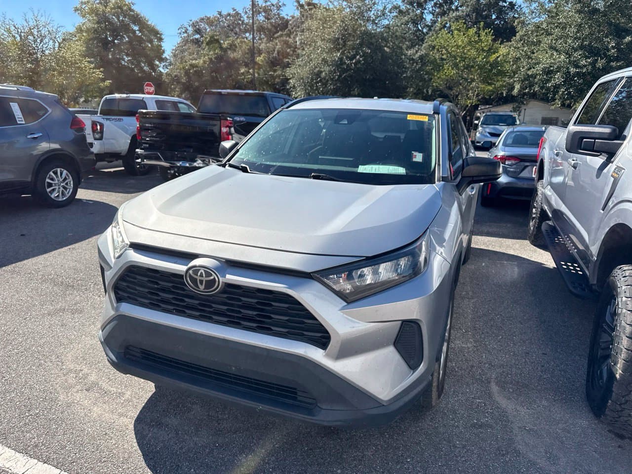 2019 Toyota RAV4 LE — photo 1 of 7