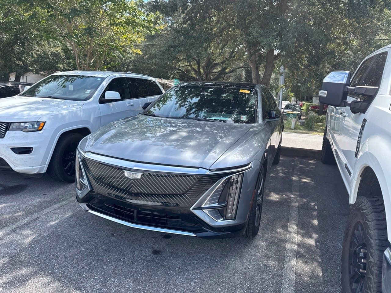2026 Cadillac LYRIQ Premium Luxury — photo 1 of 9