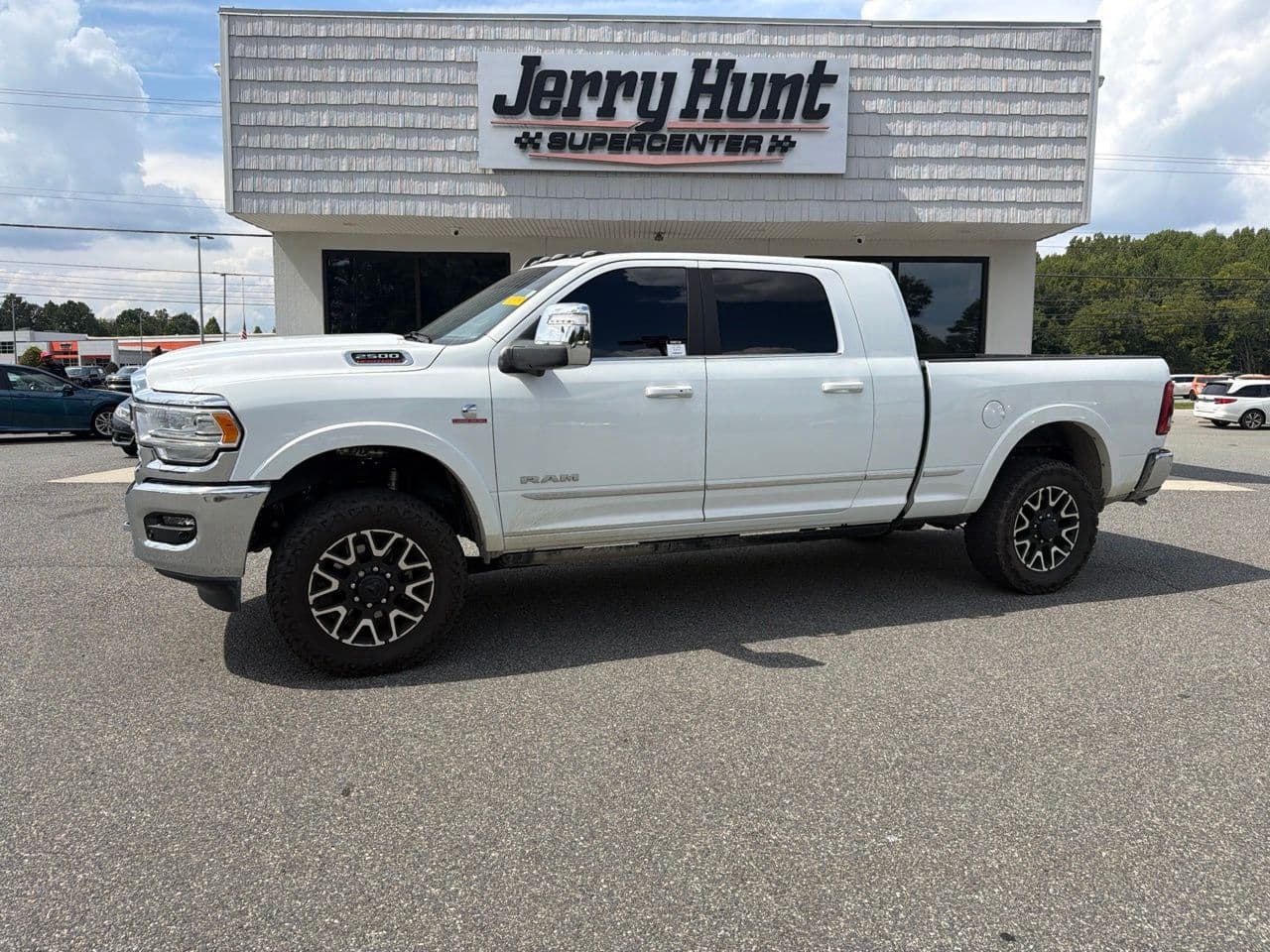 2024 RAM 2500 Limited — photo 1 of 11