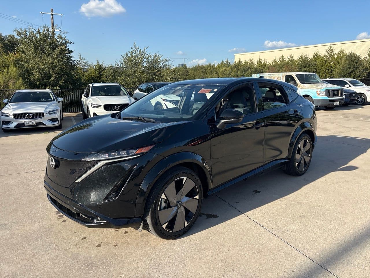 2023 Nissan ARIYA PLATINUM+ — photo 1 of 29